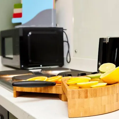 Sage Corner - Free Parking, Fastwifi, Smarttv With Netflix By Yoko 아파트 *